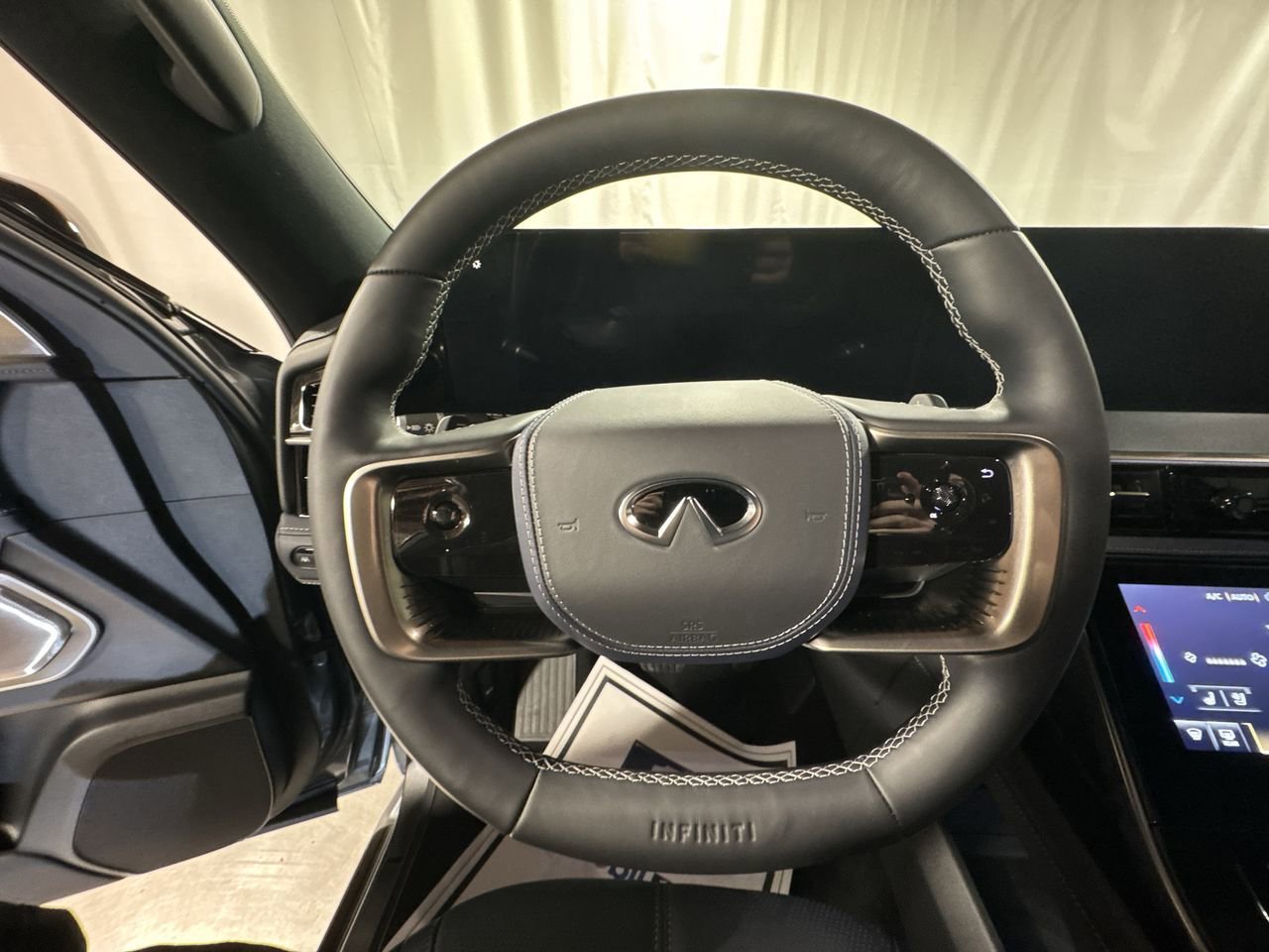 New 2026 INFINITI QX80 Sport image 23