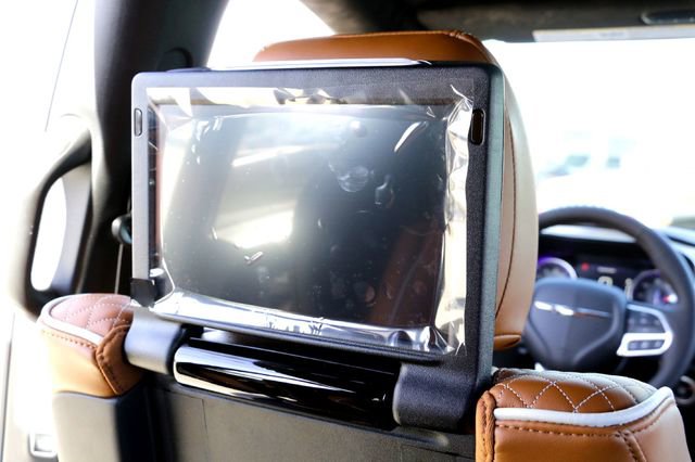 New 2026 Chrysler Pacifica Pinnacle image 22