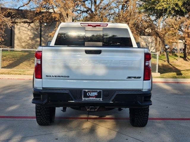 Used 2025 Chevrolet Silverado 1500 ZR2 w/ Technology Package image 14