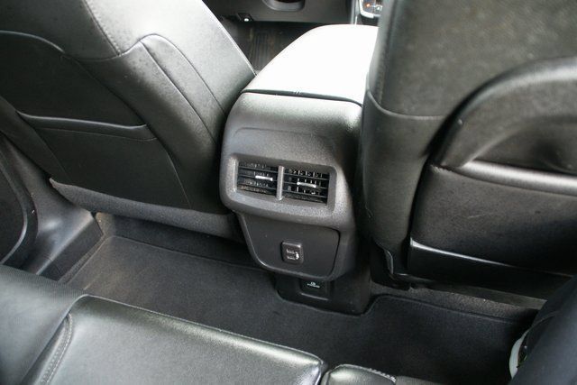 Used 2023 GMC Terrain SLT FWD image 31
