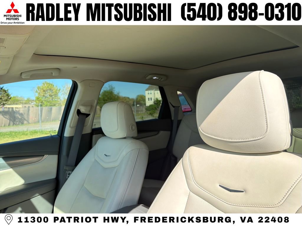Used 2021 Cadillac XT5 Premium Luxury image 2