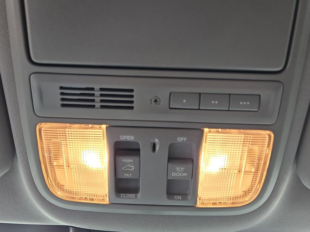 Used 2022 Honda CR-V EX-L image 21