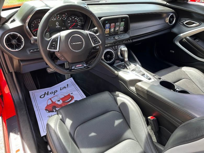 Used 2018 Chevrolet Camaro SS image 10