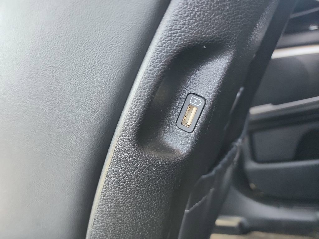 Used 2021 Kia Telluride LX image 27