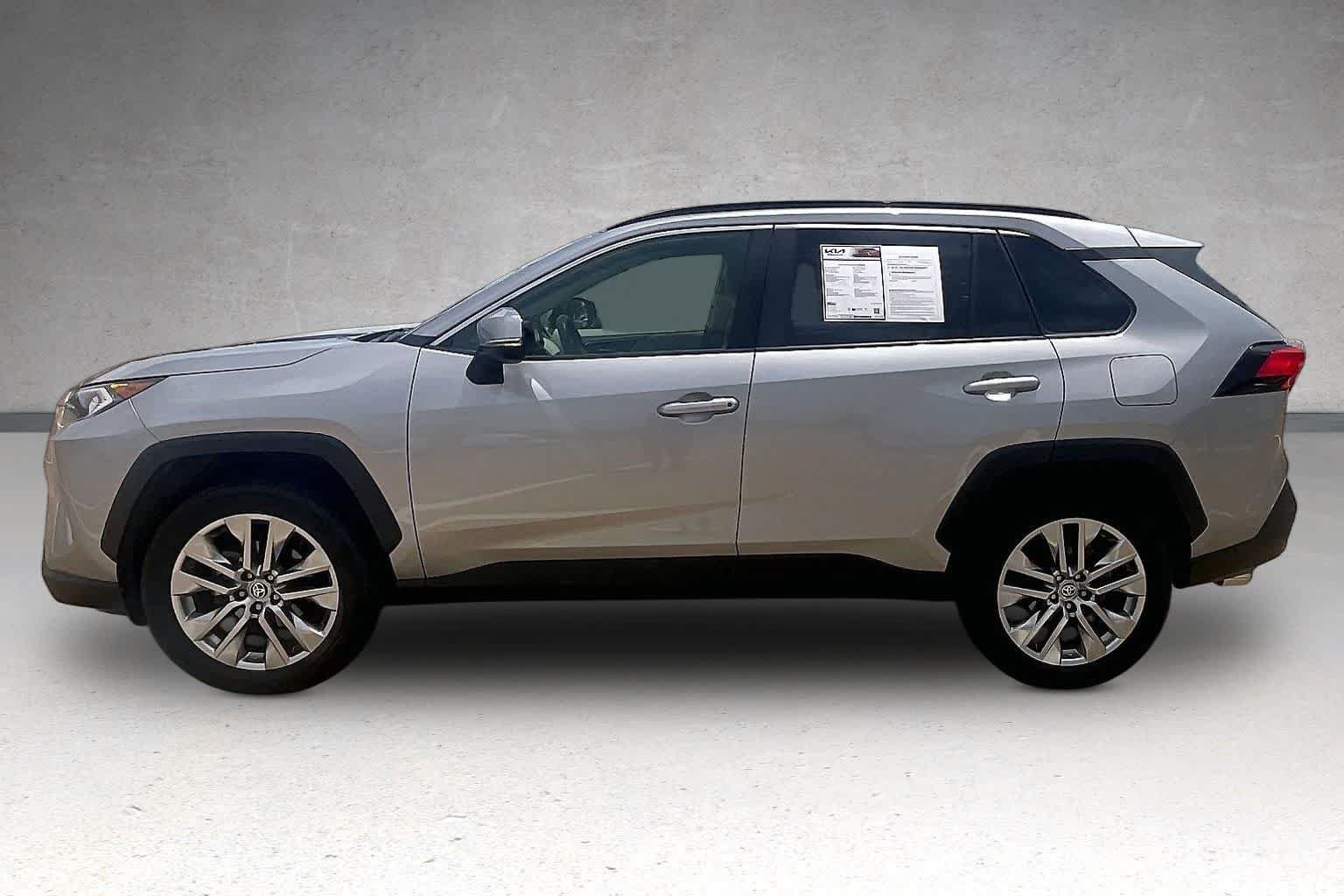 Used 2020 Toyota RAV4 XLE Premium AWD/4WD image 3