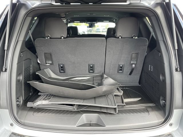 New 2026 Chevrolet Tahoe LS w/ LPO, Dark Essentials Package AWD/4WD image 24
