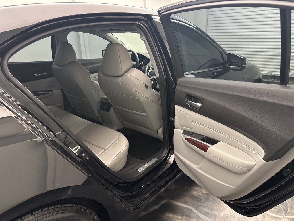 Used 2015 Acura TLX V6 w/ Technology Package image 7