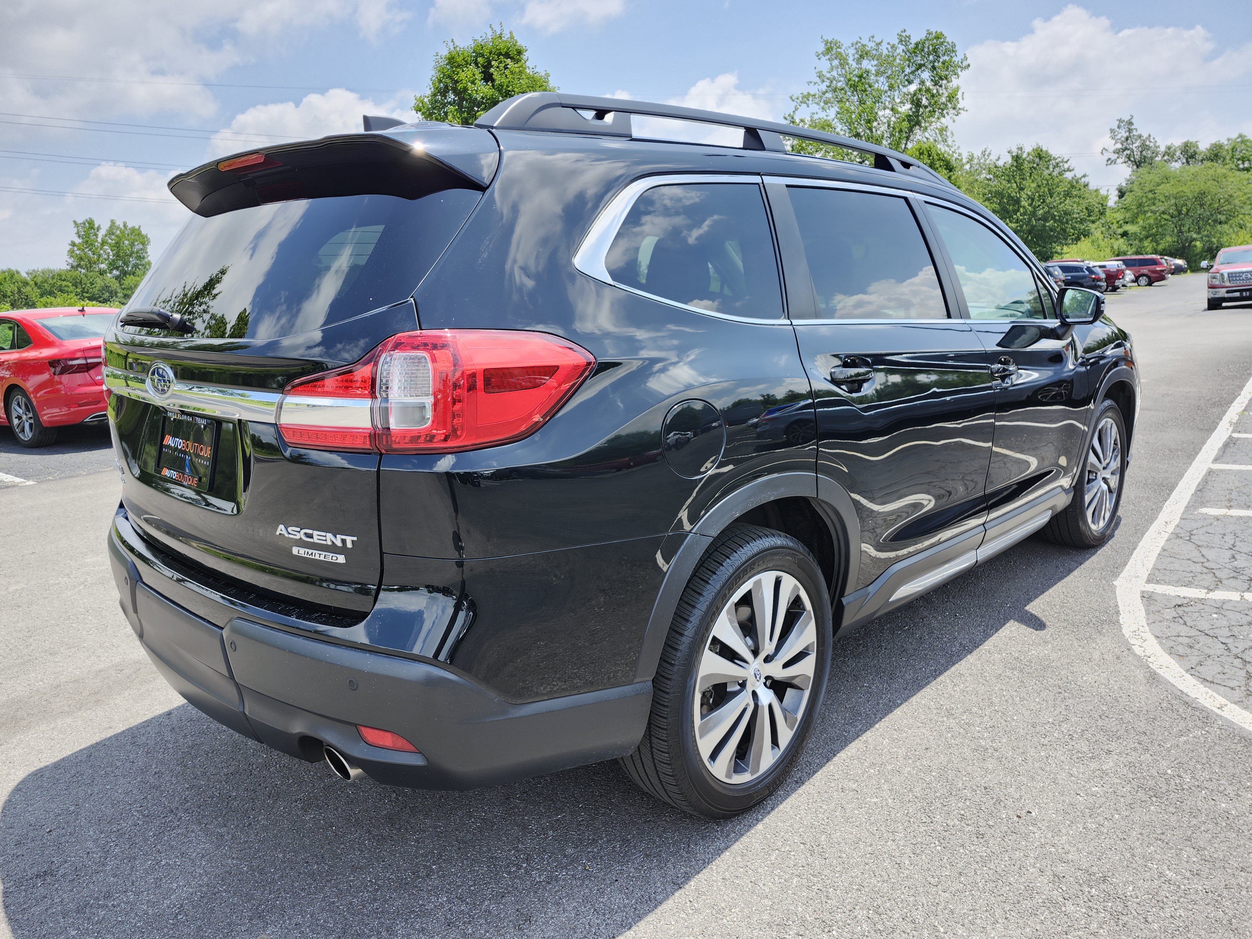 Used 2022 Subaru Ascent Limited AWD/4WD image 17