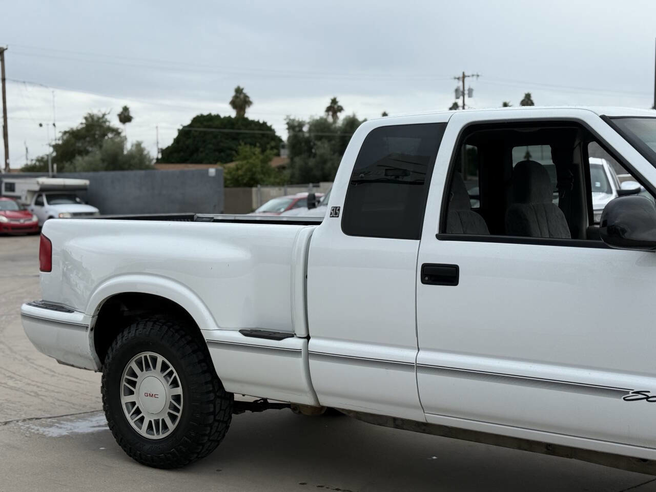 Used 1998 GMC Sonoma SLS w/ Popular Marketing Option Pkg image 5