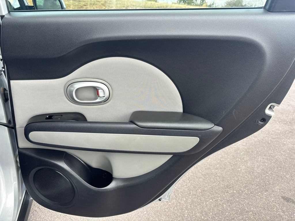 Used 2015 Kia Soul + FWD image 18