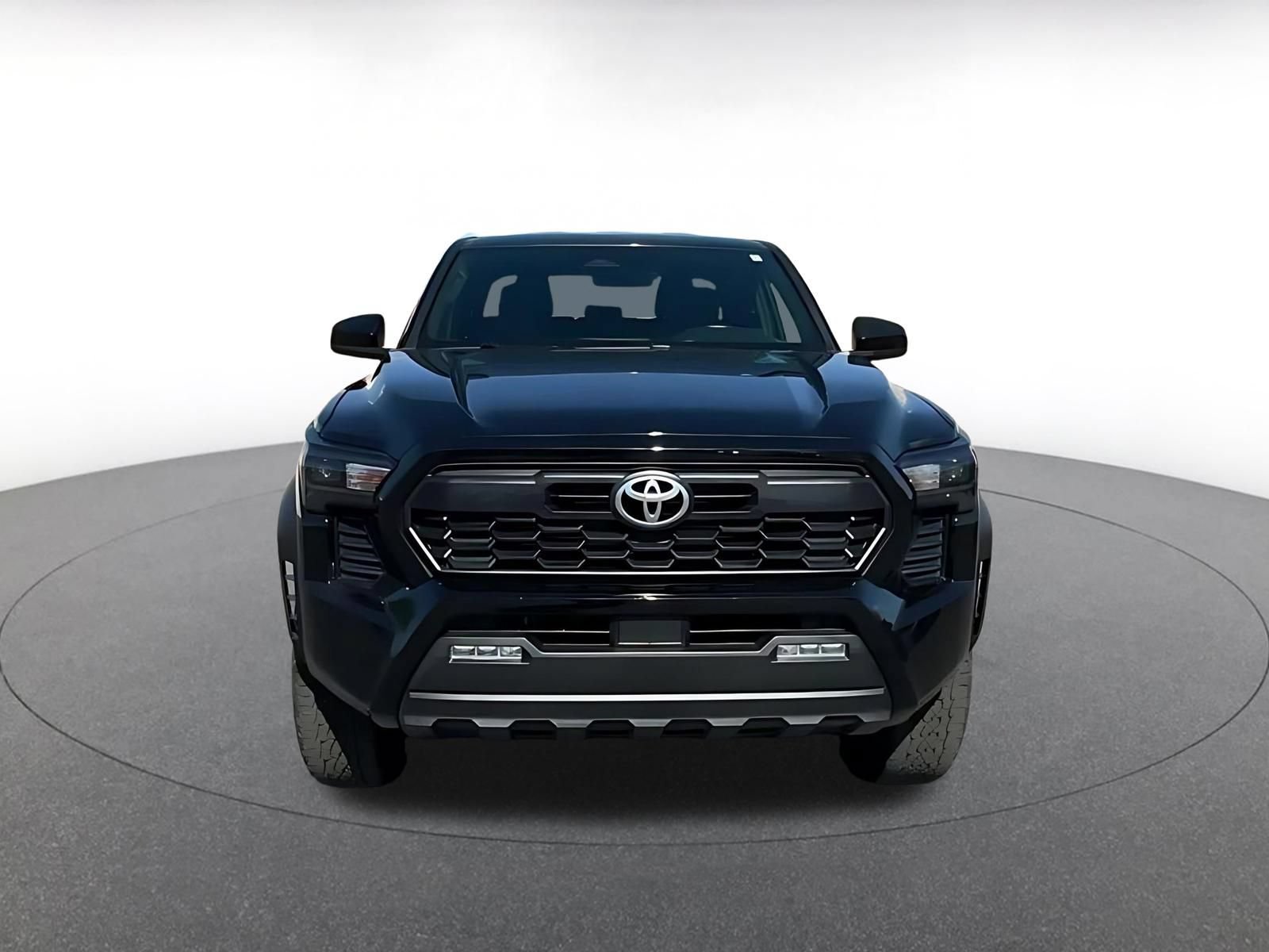 Used 2024 Toyota Tacoma TRD Off-Road AWD/4WD image 4