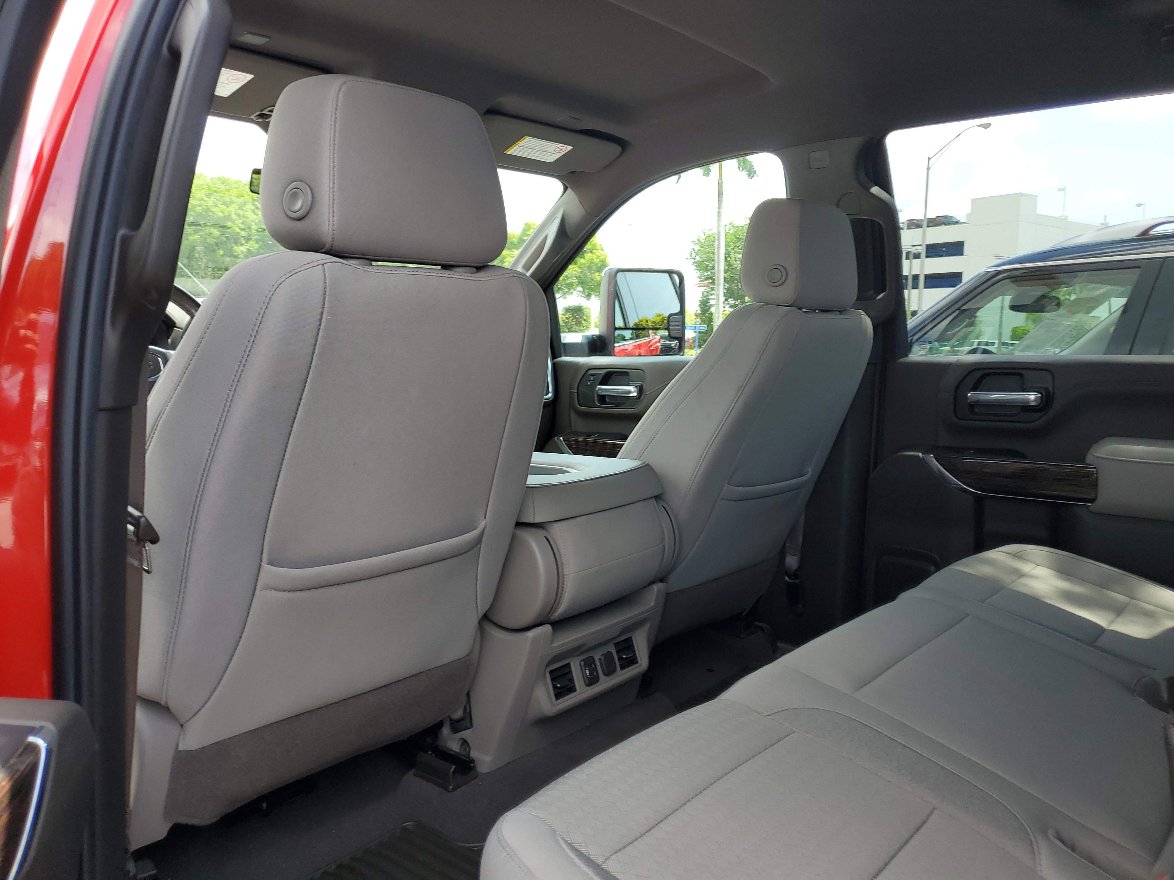 Used 2022 GMC Sierra 2500 SLE w/ SLE Convenience Package image 8