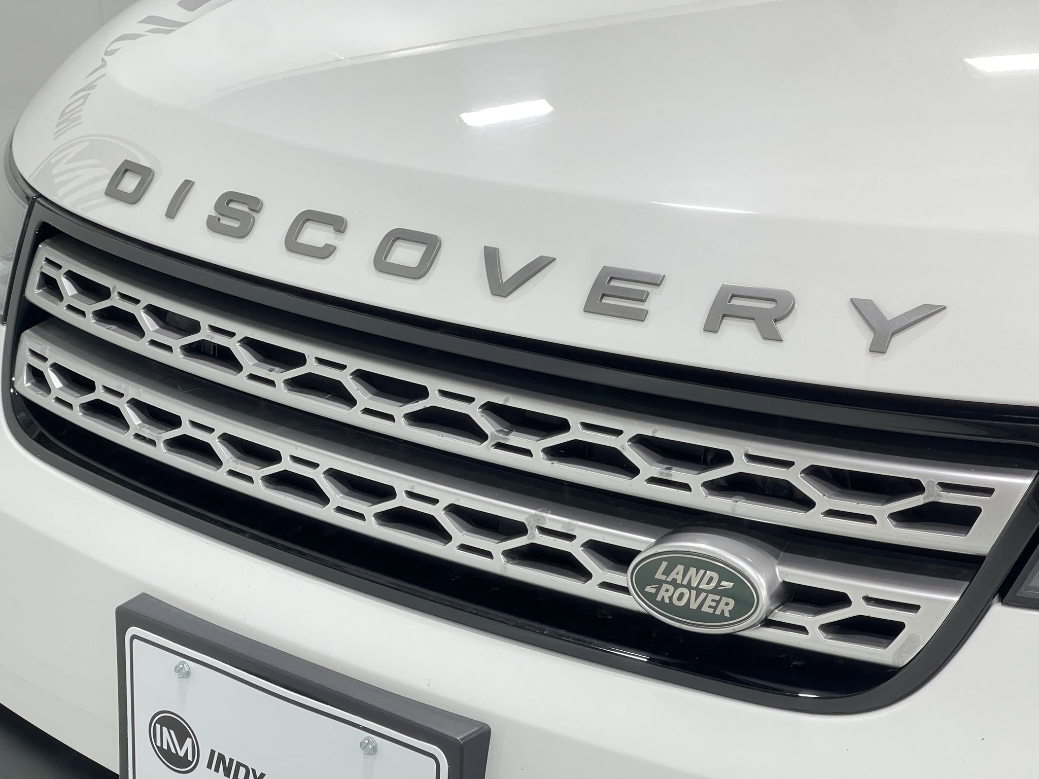 Used 2018 Land Rover Discovery HSE AWD/4WD image 40