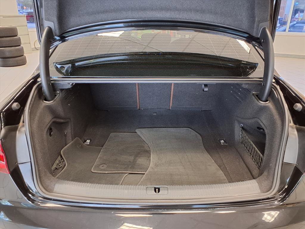 Used 2019 Audi A4 2.0T Premium w/ Convenience Package image 17