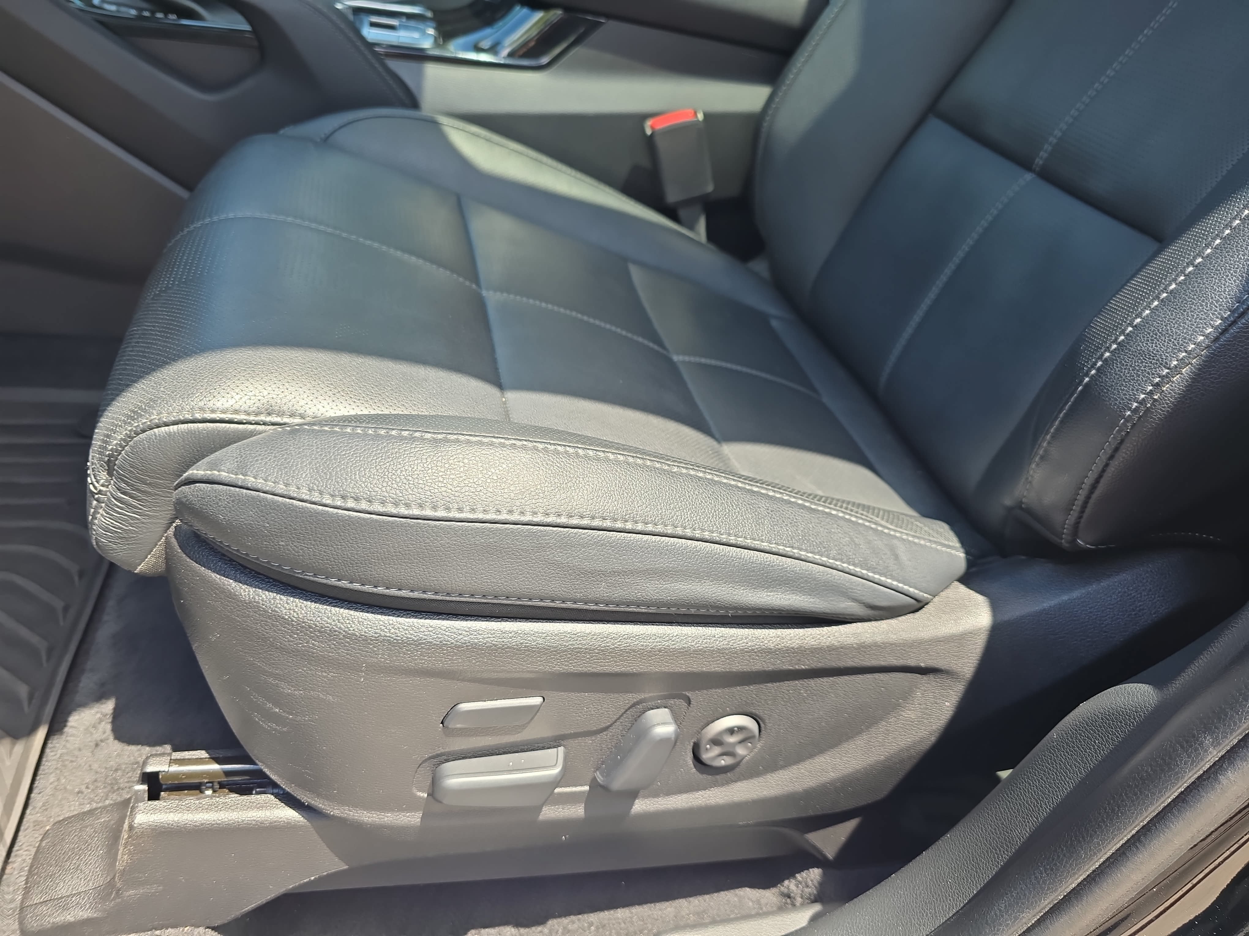 Used 2023 Kia Telluride SX FWD image 32