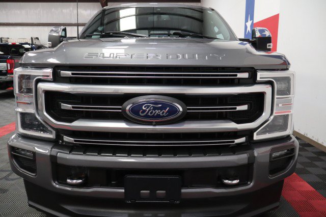 Used 2022 Ford F250 Platinum w/ FX4 Off-Road Package AWD/4WD image 17