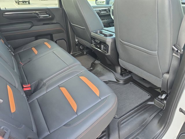 Used 2024 GMC Sierra 2500 AT4 w/ AT4 Preferred Package image 11
