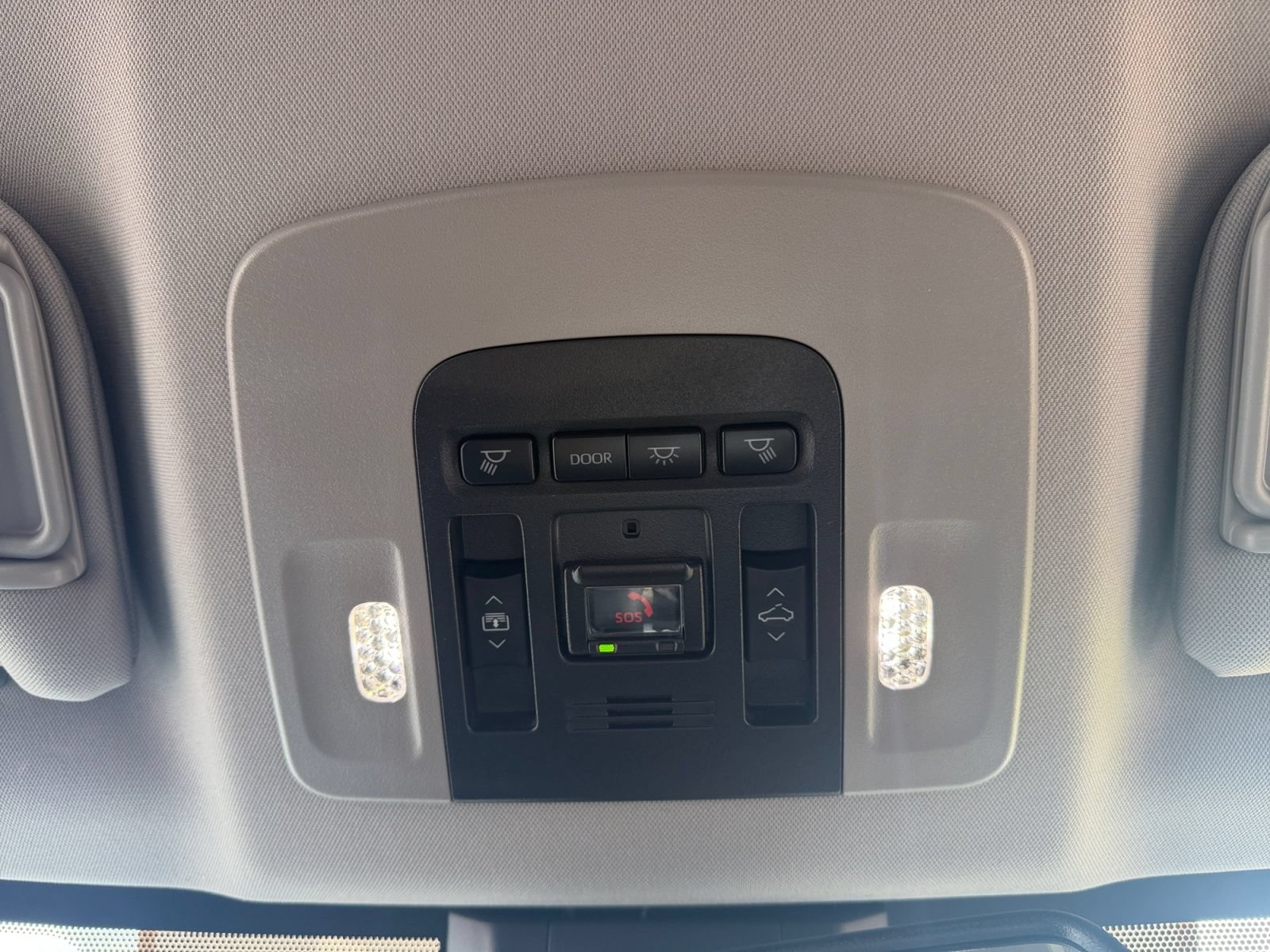 Certified 2022 Toyota Camry XLE w/ Navigation Package FWD image 24