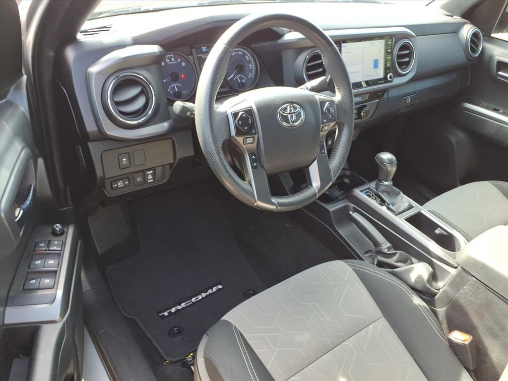 Used 2023 Toyota Tacoma TRD Sport w/ Technology Package AWD/4WD image 16