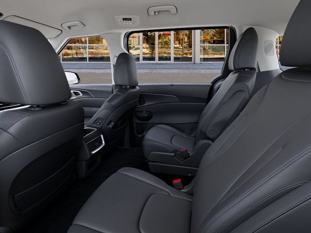 New 2027 Kia Carnival EX FWD image 18