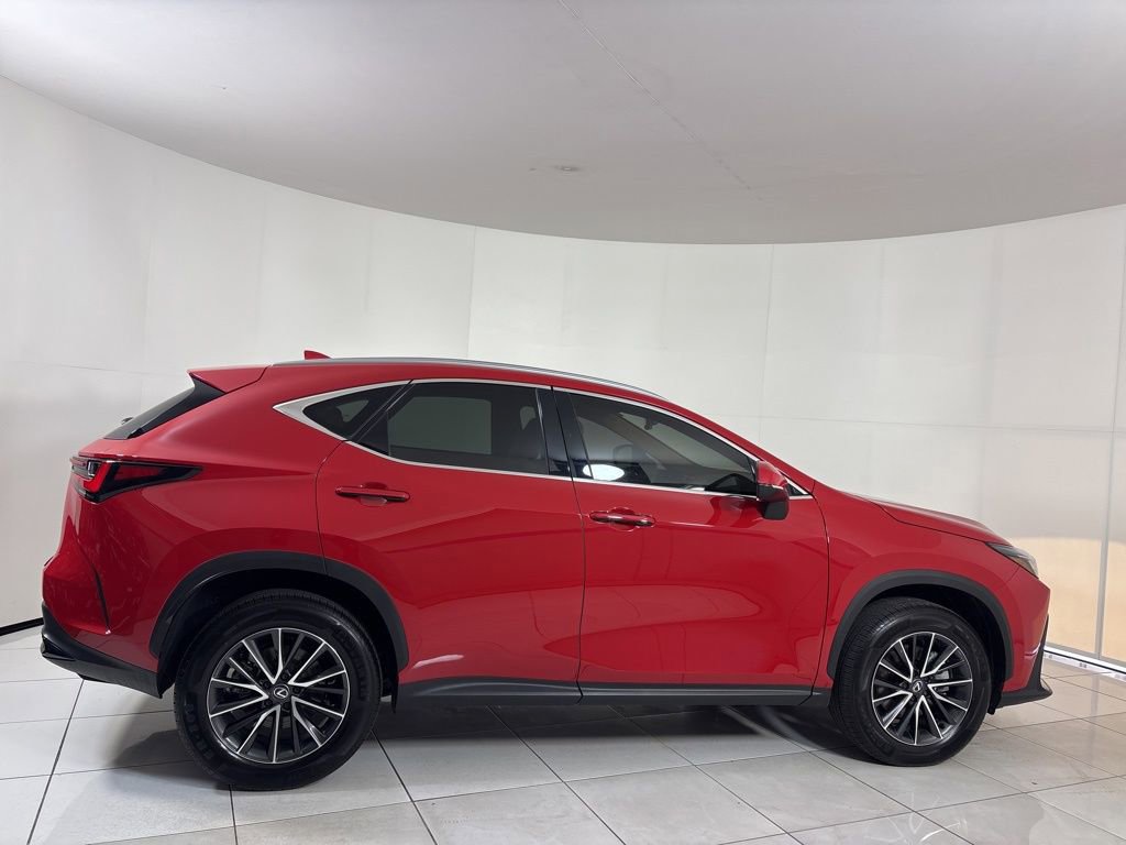 Used 2024 Lexus NX 250 250 Base w/ Towing Package (2000 Lbs) image 6