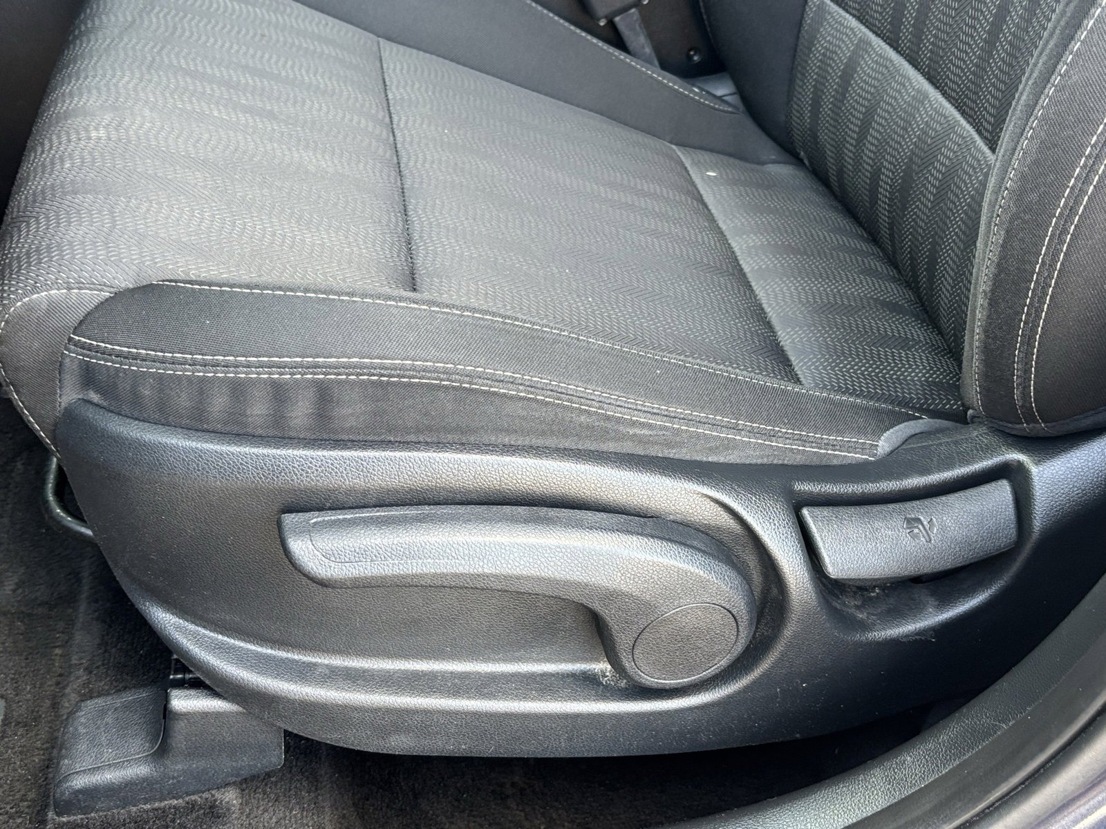 Used 2022 Kia Sportage LX image 17