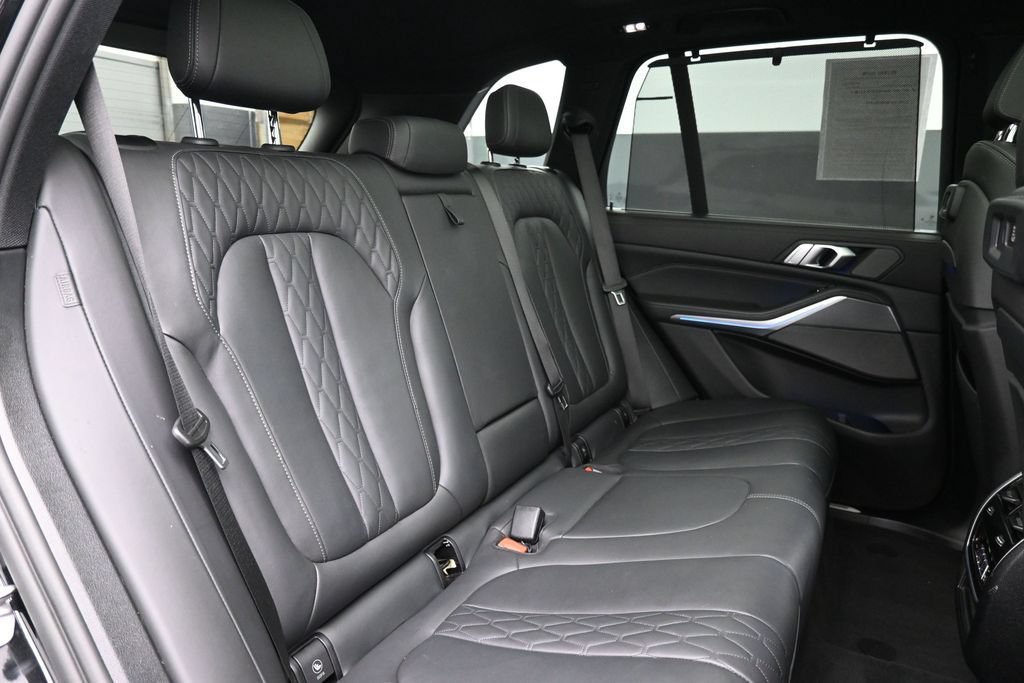 Used 2022 BMW X5 M50i w/ Executive Package AWD/4WD image 26