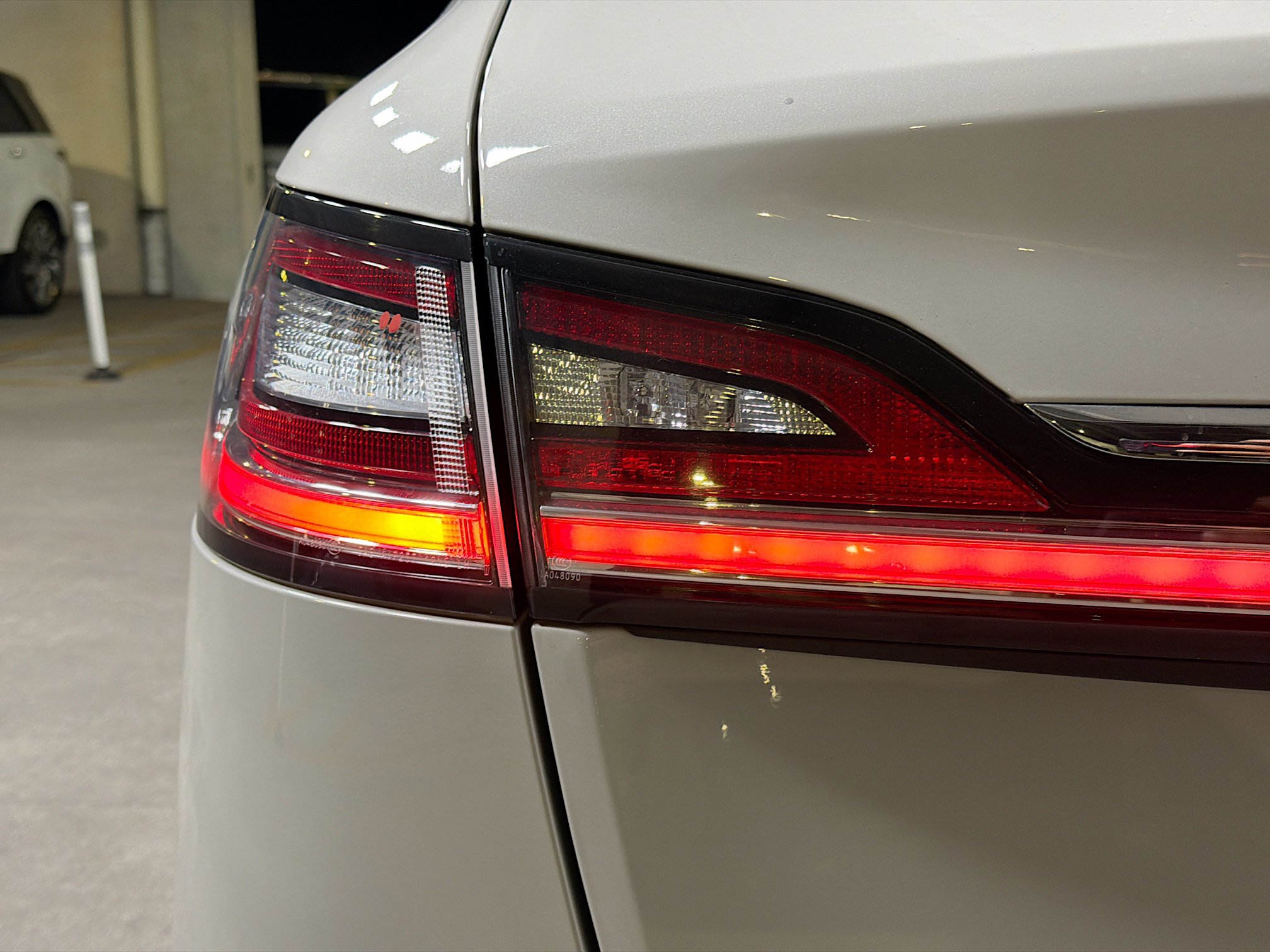 Used 2021 Lincoln Nautilus Reserve image 10