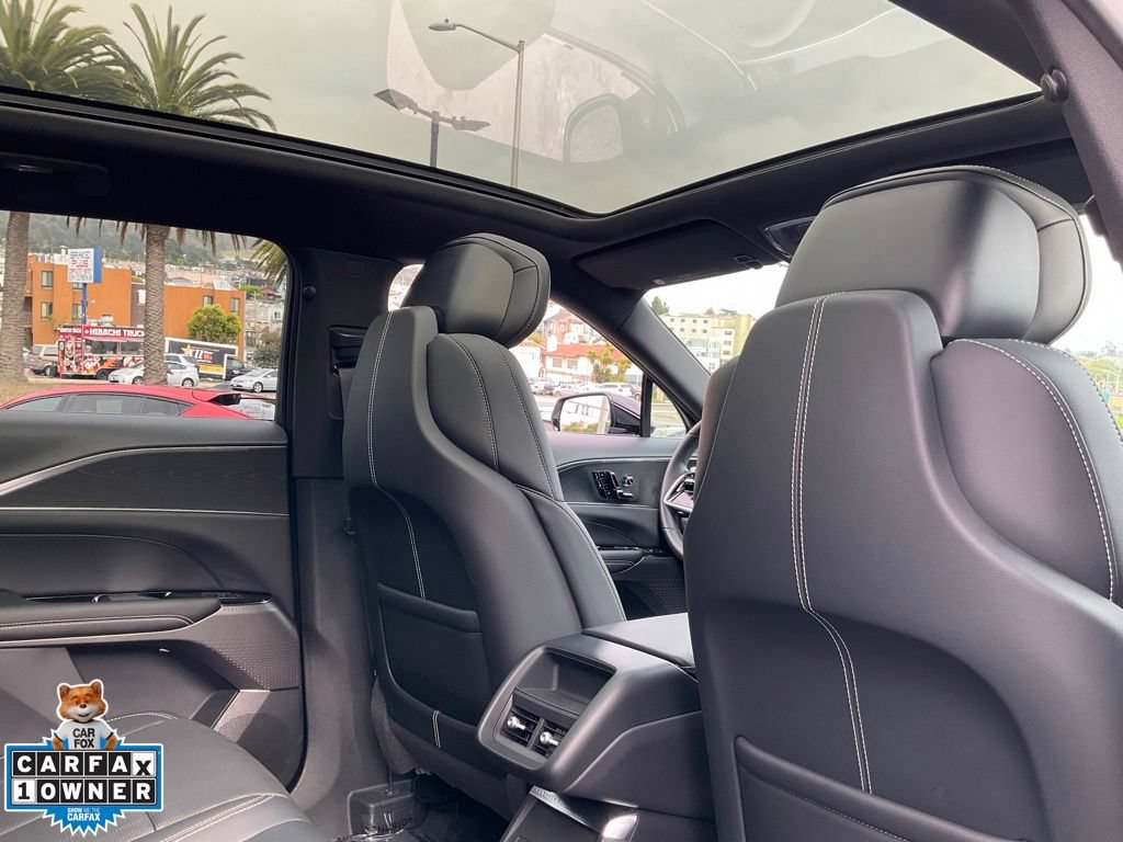Used 2024 Cadillac Lyriq Luxury AWD/4WD image 63