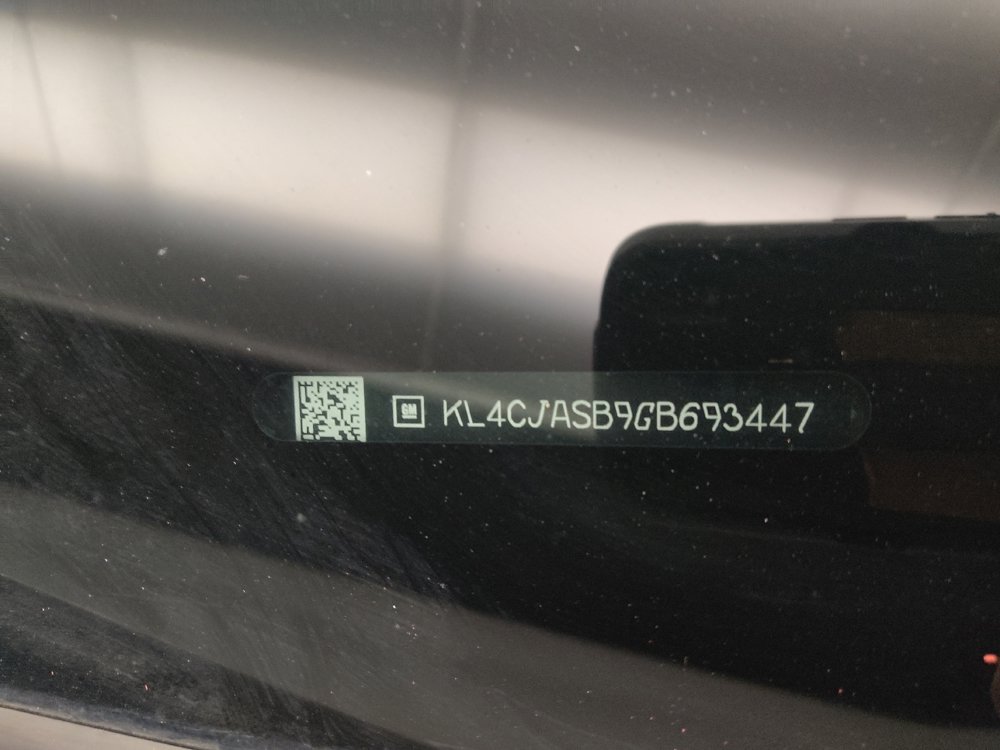 Used 2016 Buick Encore FWD image 33