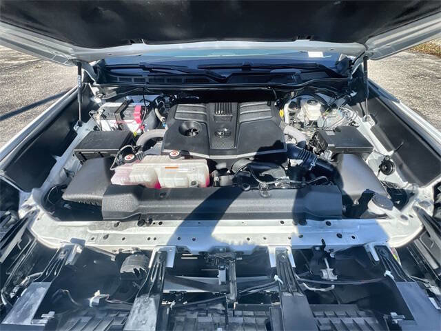 Used 2023 Toyota Tundra Limited w/ Power Package image 29