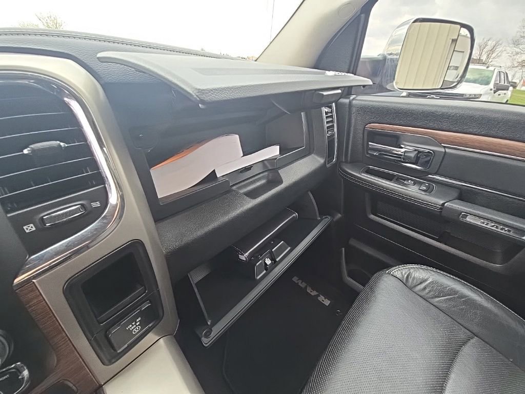 Used 2015 RAM 2500 Laramie w/ Convenience Group image 24
