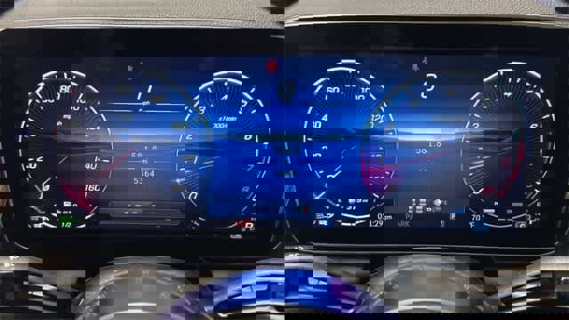 Certified 2025 Mercedes-Benz GLC 300 4MATIC image 38