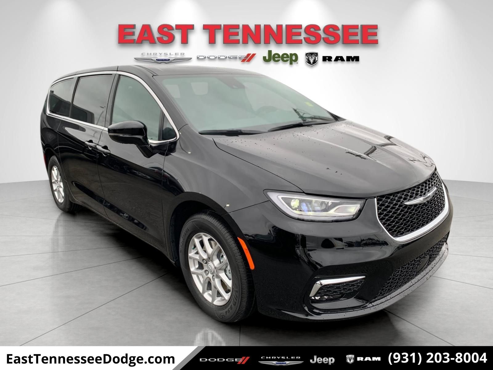 New 2026 Chrysler Pacifica Select image 1