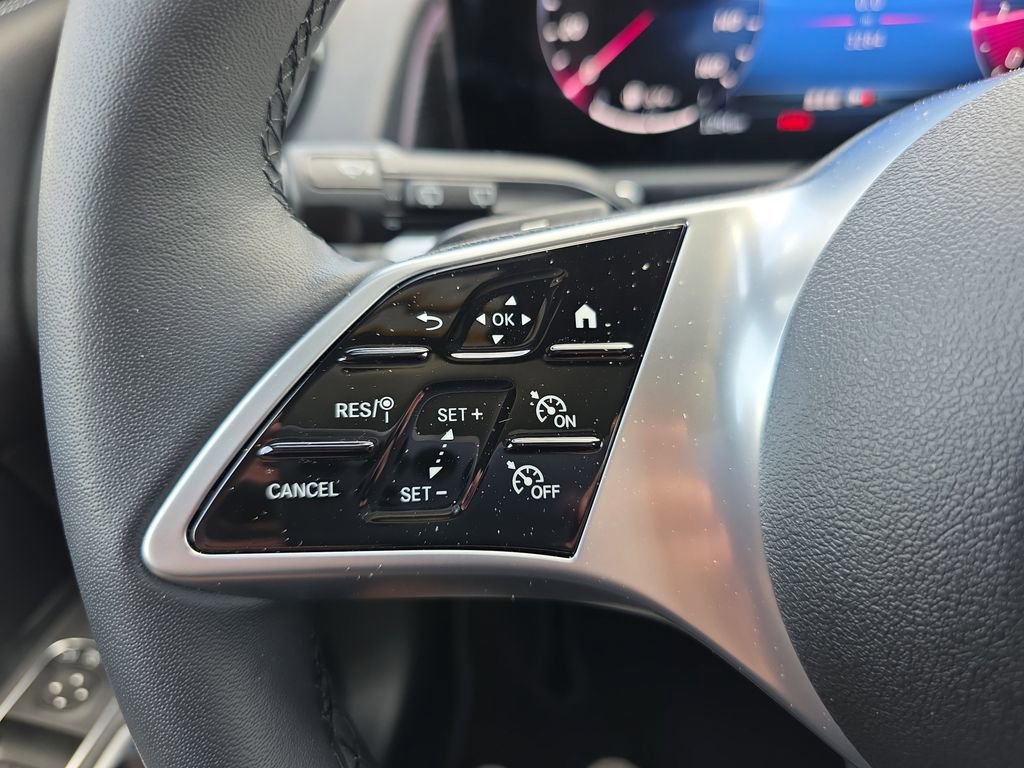 Used 2026 Mercedes-Benz GLB 250 4MATIC image 21