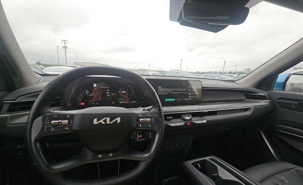 Certified 2024 Kia EV9 Wind AWD/4WD image 13
