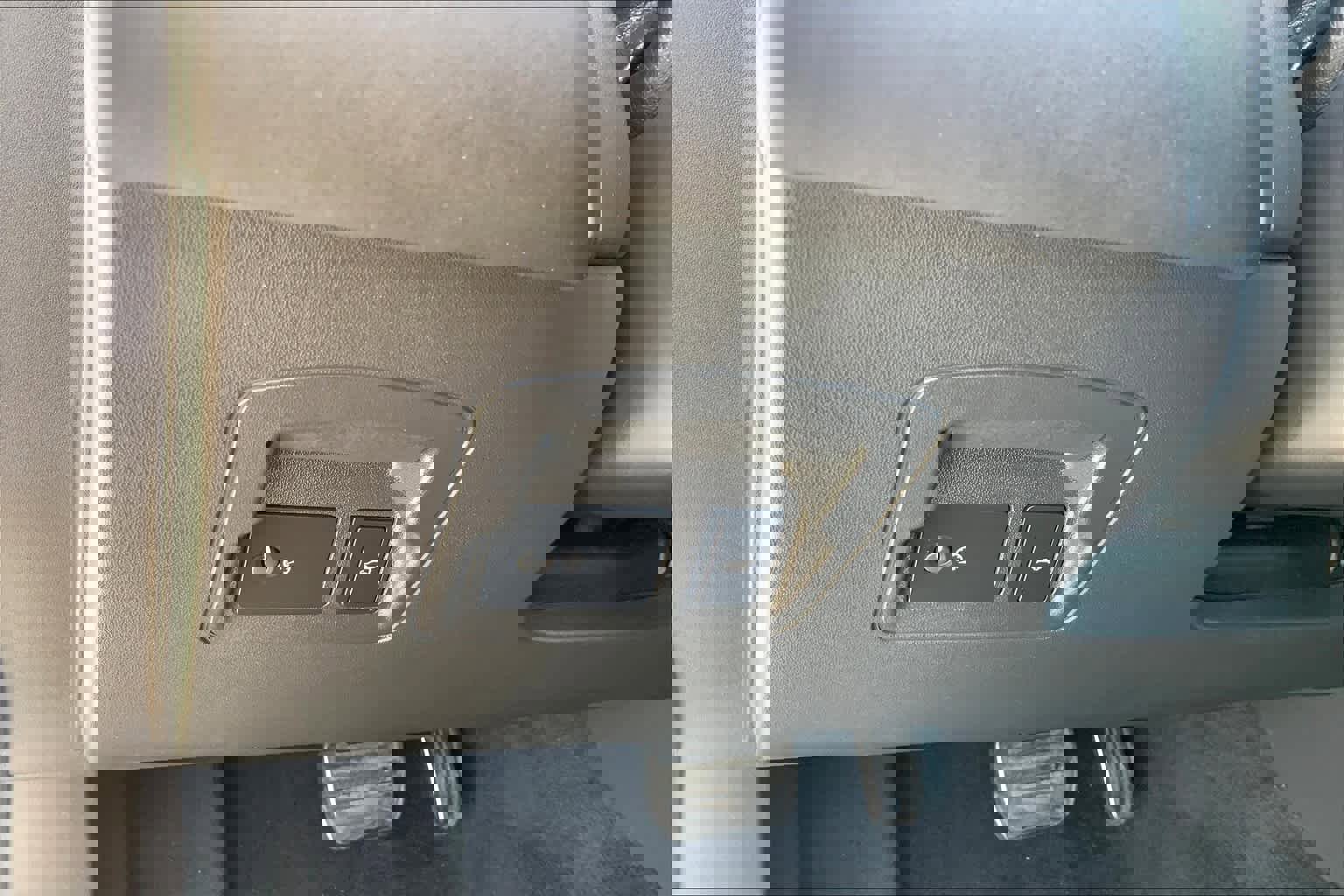 Used 2025 Land Rover Range Rover Velar Dynamic SE image 30