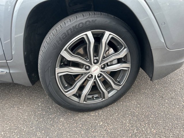 Used 2019 GMC Terrain Denali w/ Advanced Safety Package image 9