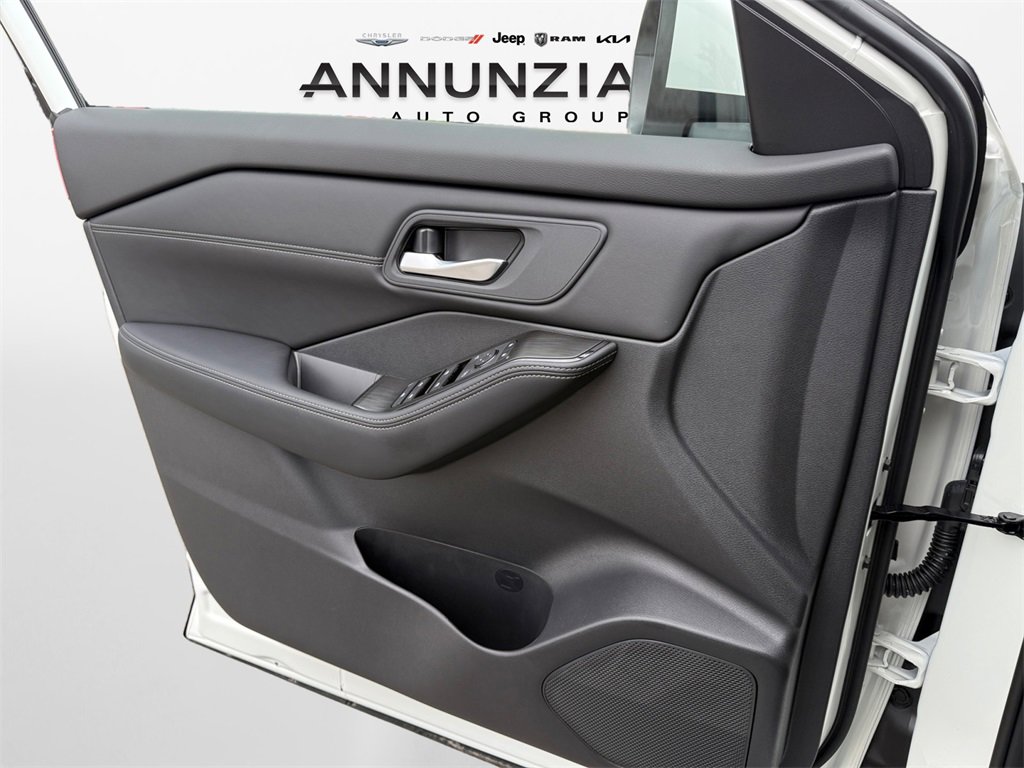 New 2026 Nissan Rogue SV w/ SV Premium Package image 28