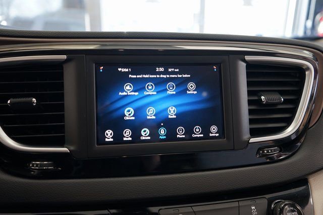 Used 2021 Chrysler Voyager Lxi image 31