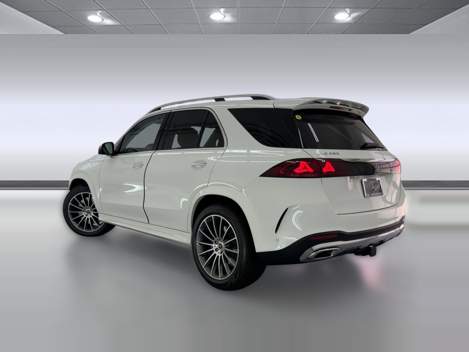 New 2027 Mercedes-Benz GLE 450 4MATIC image 3