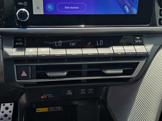 Used 2026 Toyota Camry SE w/ Convenience Package FWD image 24