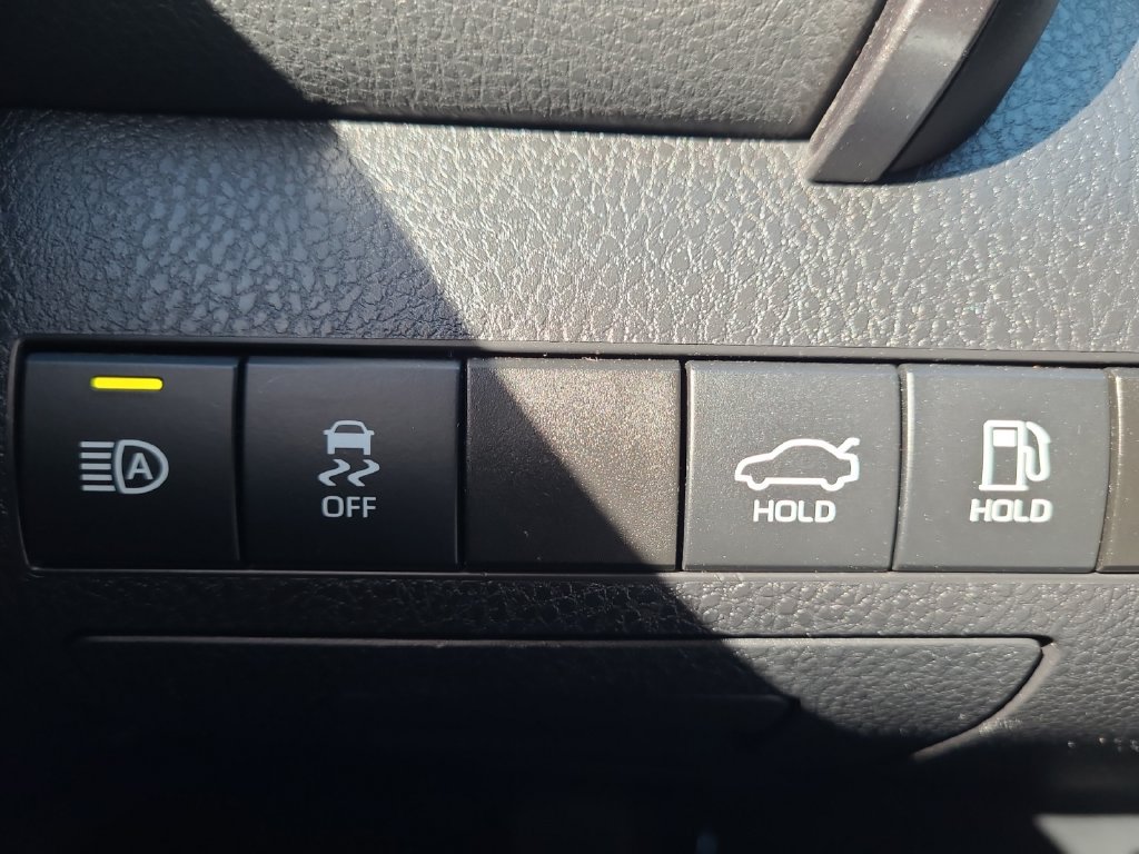Used 2019 Toyota Camry XSE FWD image 26