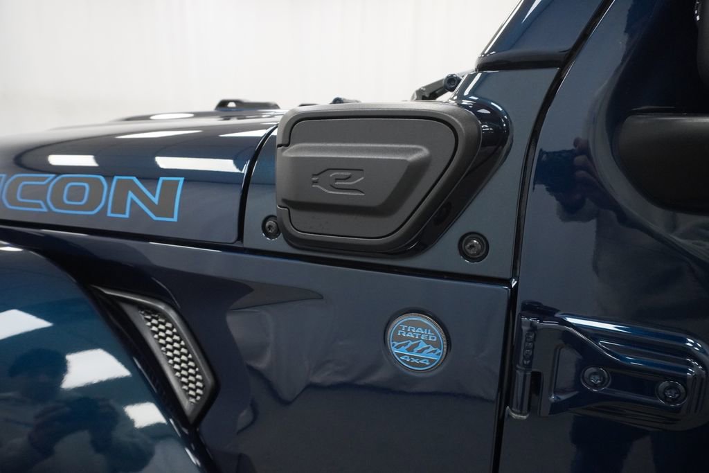 Used 2025 Jeep Wrangler Unlimited Rubicon 4xe AWD/4WD image 44