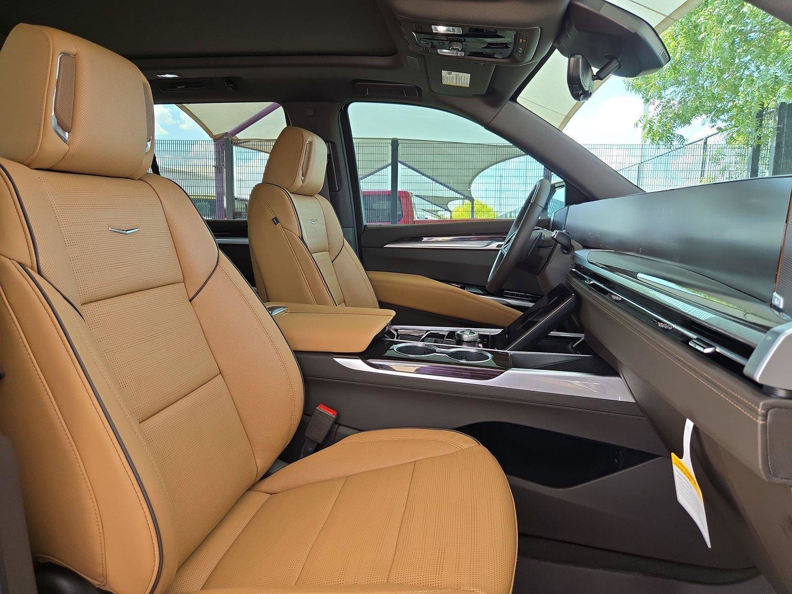 New 2026 Cadillac Escalade Luxury w/ Touring Package AWD/4WD image 29