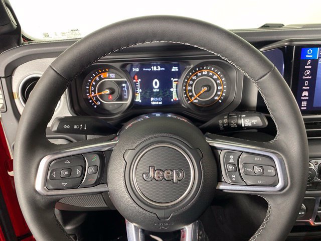 Used 2026 Jeep Wrangler Unlimited Sahara AWD/4WD image 22