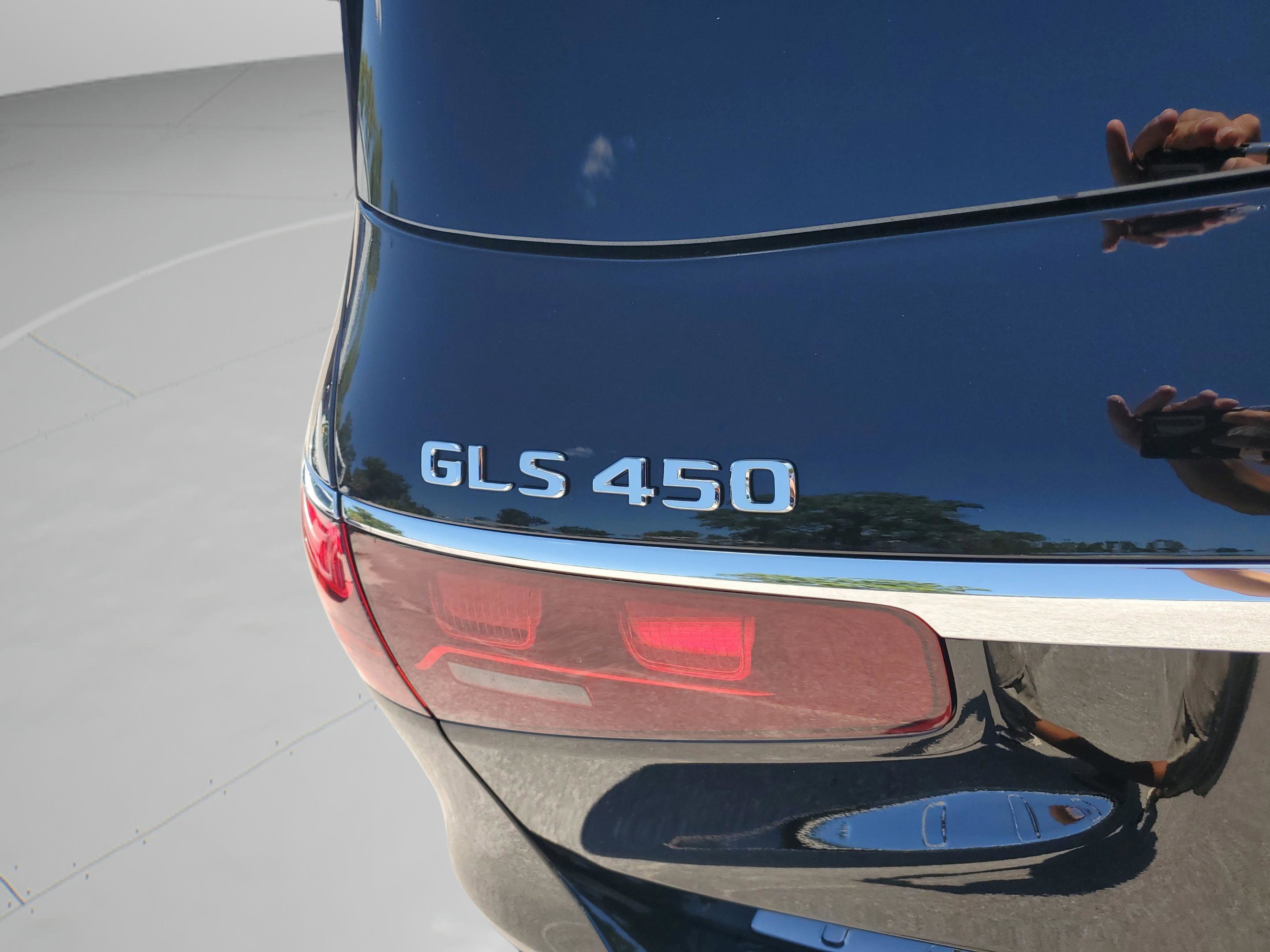 Used 2026 Mercedes-Benz GLS 450 4MATIC image 35