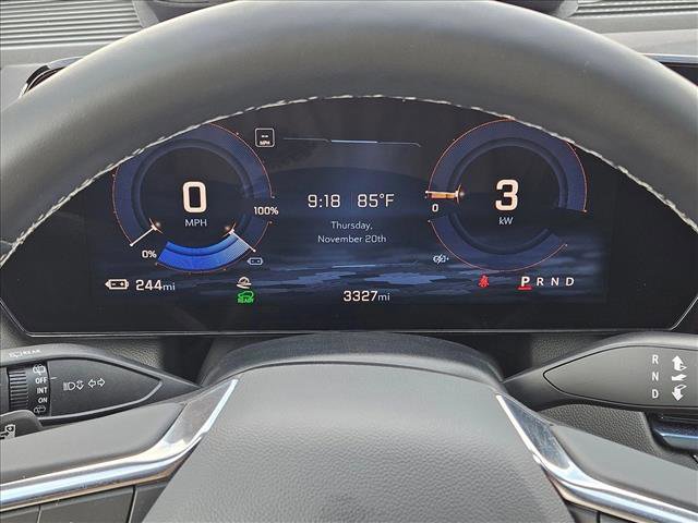 New 2025 Chevrolet Equinox EV LT w/ Convenience Package II image 11