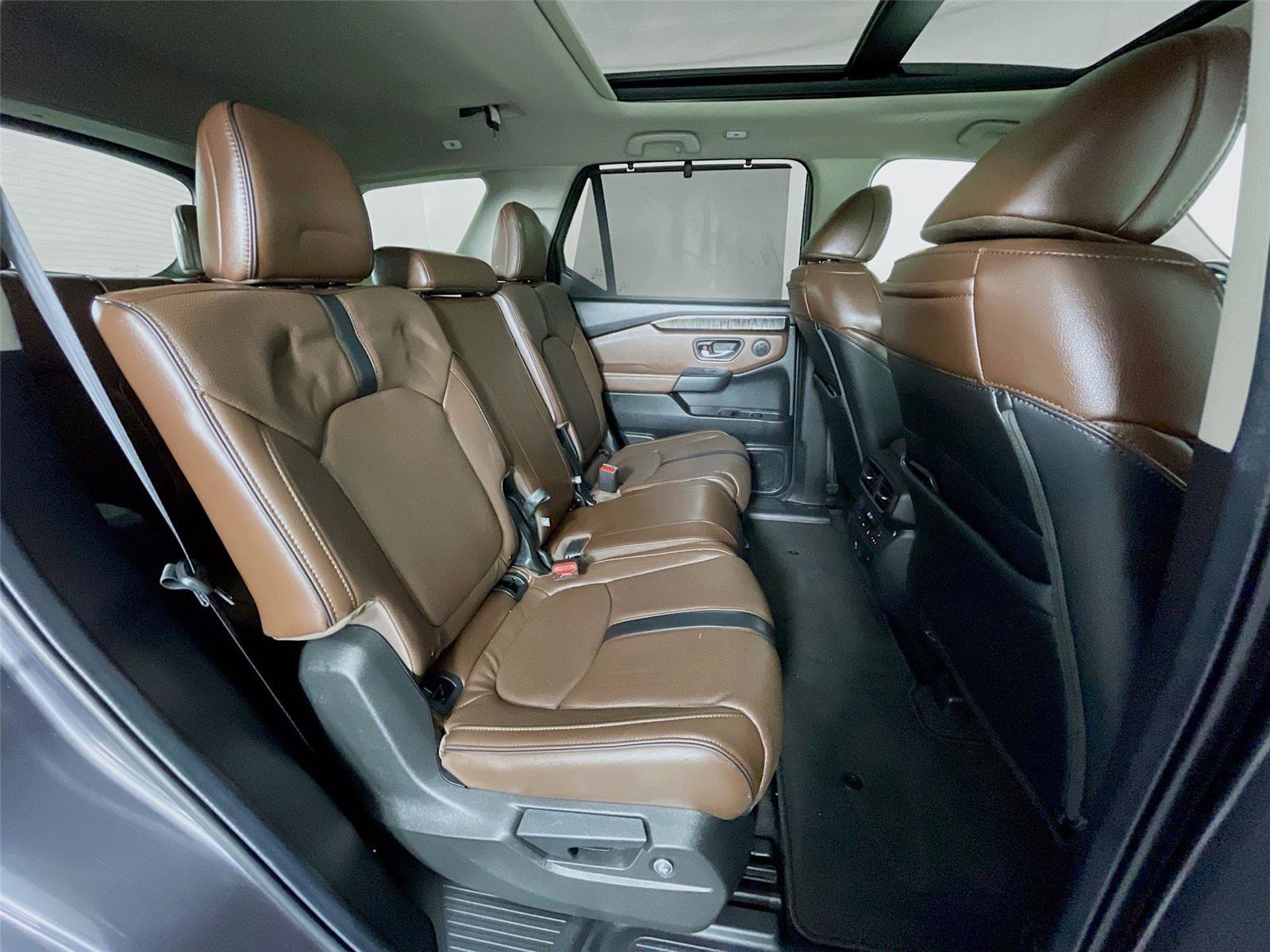 Used 2024 Honda Pilot Elite image 35