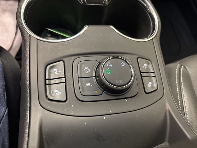 Used 2024 GMC Terrain SLT w/ Infotainment Package II AWD/4WD image 29